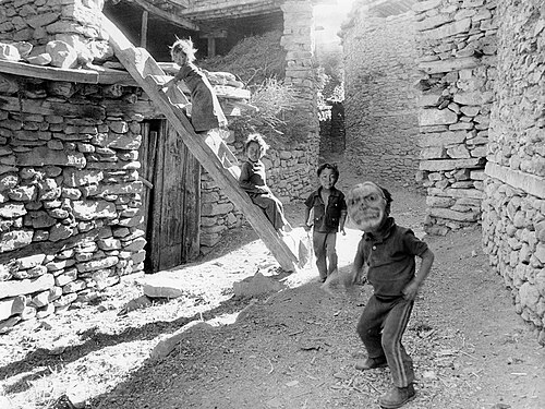 Nepal Mountain Community Scene